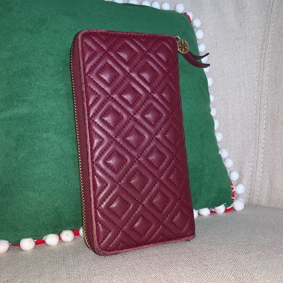 HP🎉 TORY BURCH Fleming Zip Continental Leather Wallet - Picture 3 of 8